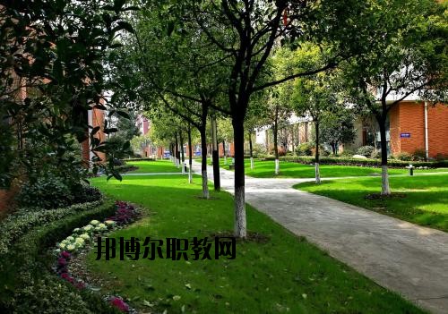 京山衛(wèi)生學(xué)校怎么樣、好不好