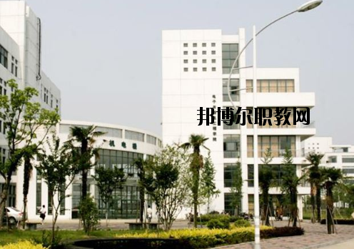 江西建設(shè)工程學(xué)校怎么樣、好不好