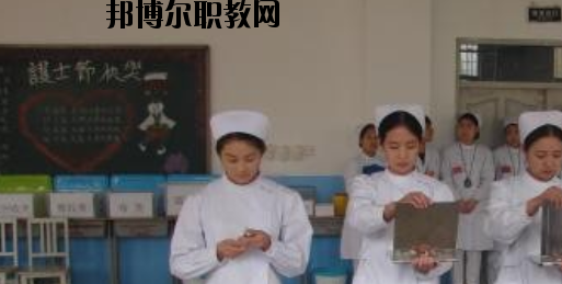 石家莊華醫(yī)醫(yī)學中等專業(yè)學校2020年報名條件、招生要求、招生對象