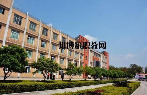 宜賓遠(yuǎn)大職業(yè)技術(shù)學(xué)校2020年報(bào)名條件、招生要求、招生對(duì)象