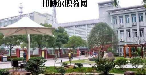 石家莊中美經(jīng)貿(mào)中等專(zhuān)業(yè)學(xué)校怎么樣、好不好
