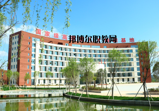 寧都技工學(xué)校2020年報(bào)名條件、招生要求、招生對(duì)象