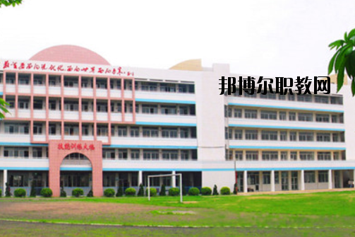 廣東輕工業(yè)技師學(xué)院學(xué)校怎么樣、好不好