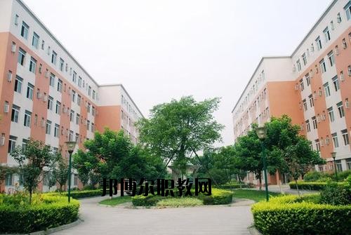 成都信息工程職業(yè)技術(shù)學校2020年報名條件、招生要求、招生對象