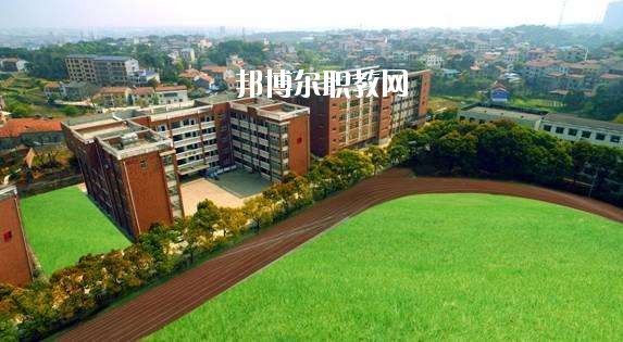 鄭州科技中等專業(yè)學(xué)校2021年報名條件、招生要求、招生對象