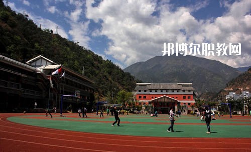 四川石棉職業(yè)高級(jí)中學(xué)2020年報(bào)名條件、招生要求、招生對(duì)象
