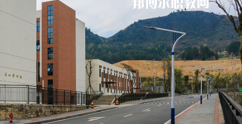 貴州建設(shè)職業(yè)技術(shù)學(xué)院中職部2020年報(bào)名條件、招生要求、招生對(duì)象