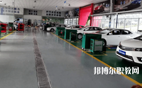 廣東2020年中專汽修學(xué)?？梢钥即髮? width=