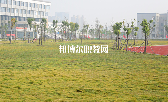 安徽蚌埠技師學(xué)院2020年學(xué)費、收費多少