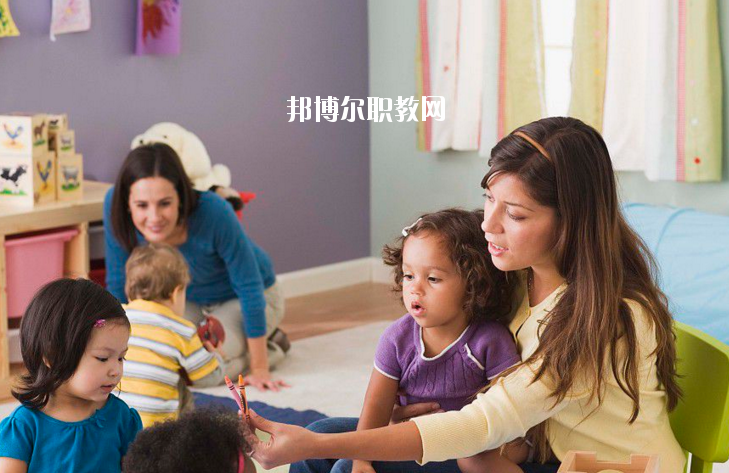 湖北2020年現(xiàn)在幼師學(xué)校學(xué)什么專(zhuān)業(yè)好