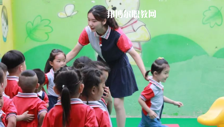 湖北2020年幼師學校專業(yè)學什么