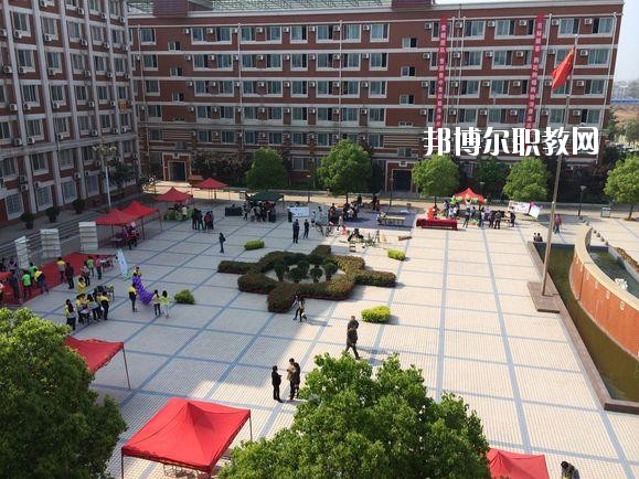鄭州市財(cái)經(jīng)學(xué)校2021年報(bào)名條件、招生要求、招生對(duì)象