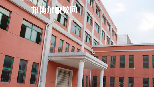南昌工業(yè)技工學(xué)校2020年報名條件、招生要求、招生對象