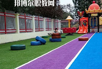 四川2020年初中生讀幼師學校好嗎