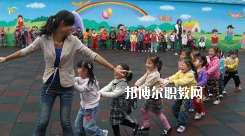貴州2020年女生讀幼師學(xué)校好不好