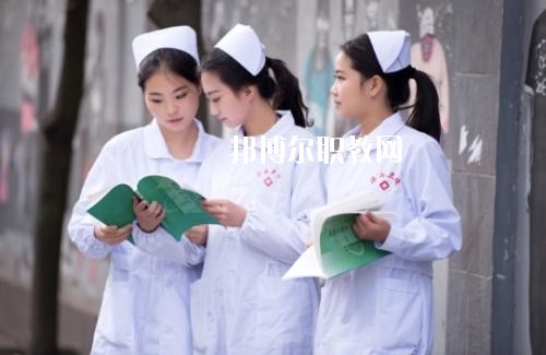 四川2020年女生學(xué)衛(wèi)校有前途嗎
