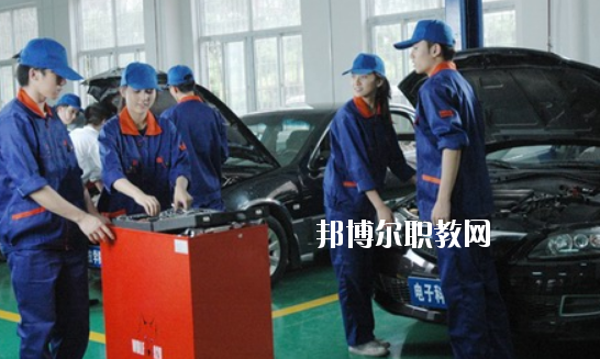 廣東2020年汽修學(xué)校什么專業(yè)適合女生