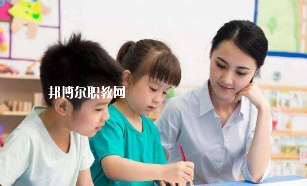 湖北2020年讀幼師學(xué)校學(xué)什么技術(shù)好