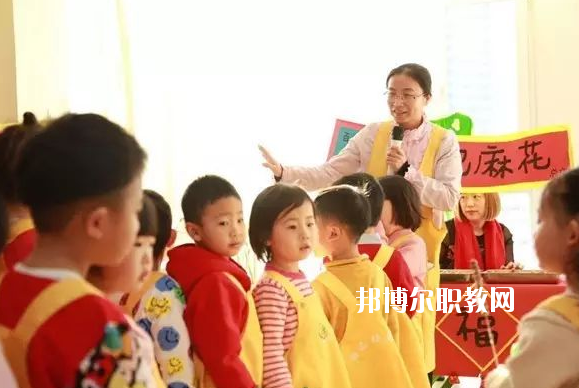 湖北2020年讀幼師學(xué)?？梢钥即髮W(xué)嗎