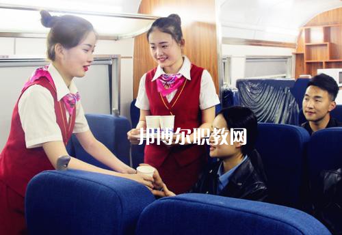 成都2020年女生學鐵路學校好嗎