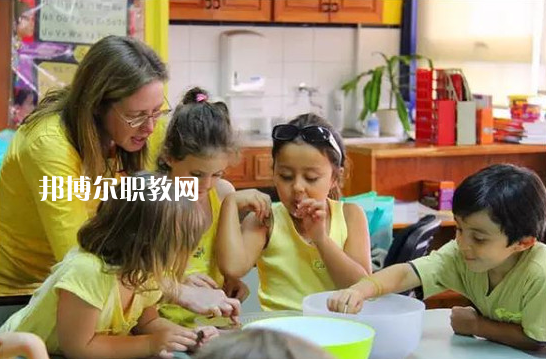 湖北2020年幼師學(xué)校招生要求多少分
