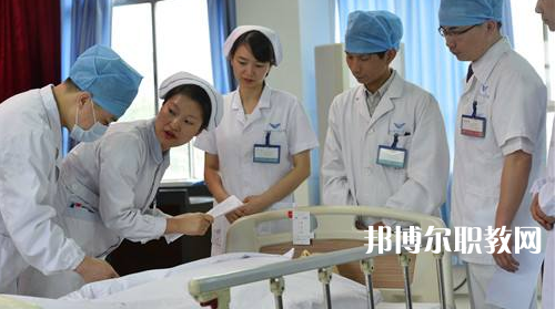 貴陽(yáng)2020年男生讀什么衛(wèi)校