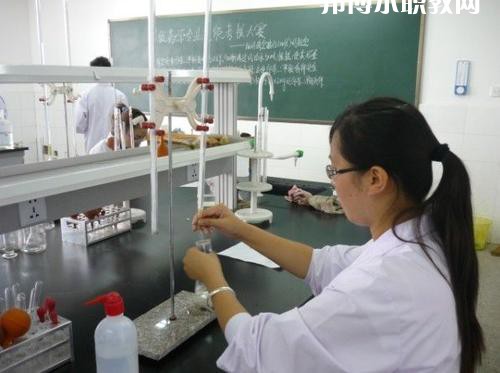 成都2020年讀衛(wèi)校可以考大學(xué)嗎