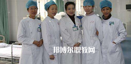 貴陽2021年女生在衛(wèi)校學(xué)什么好