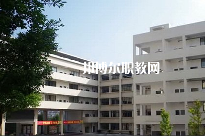 重慶2021年300分能上鐵路學(xué)校嗎