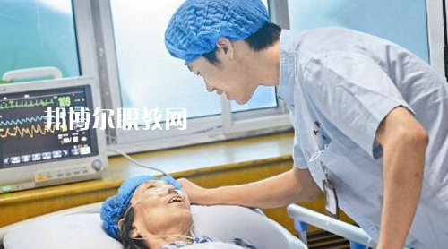 貴陽2021年女生初中畢業(yè)上衛(wèi)校