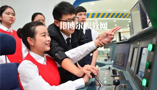 四川2021初中生可以學(xué)鐵路學(xué)校嗎