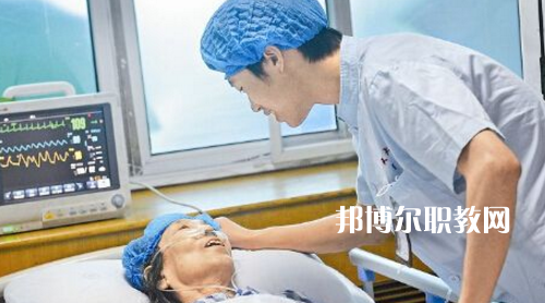 貴陽(yáng)2021年衛(wèi)校有哪些專業(yè)適合男生
