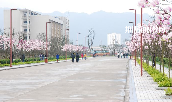 重慶2021年鐵路學校較好的大專學校