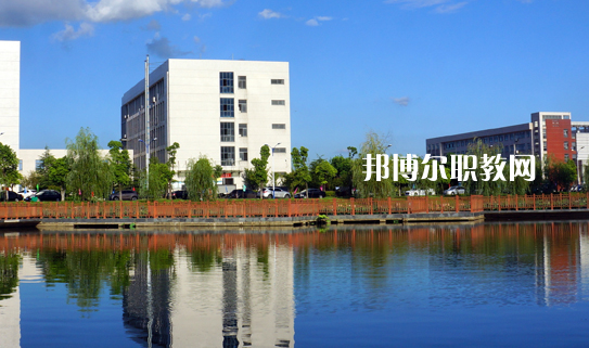 安徽銅陵技師學(xué)院怎么樣、好不好