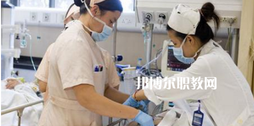 貴陽2021年去讀衛(wèi)校學(xué)什么對以后好一點(diǎn)