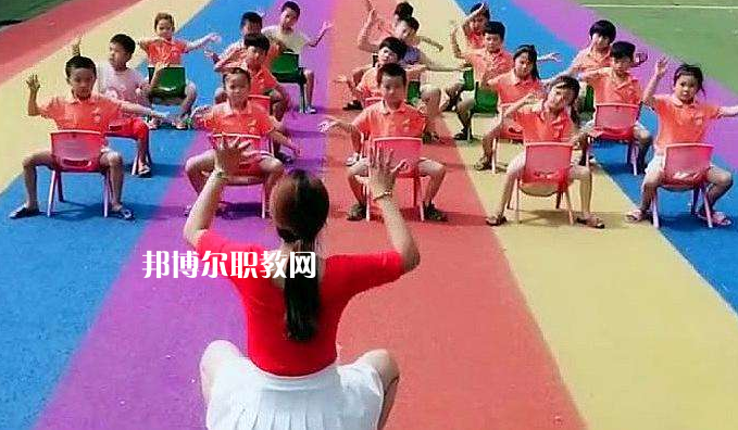 武漢2021年以幼師學(xué)校為王牌專業(yè)的大專學(xué)校有哪些