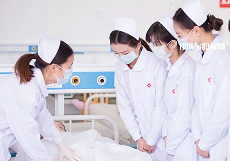 重慶2021年衛(wèi)校學(xué)什么好