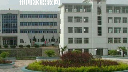 安徽2021年沒有畢業(yè)證可以讀鐵路學(xué)校嗎