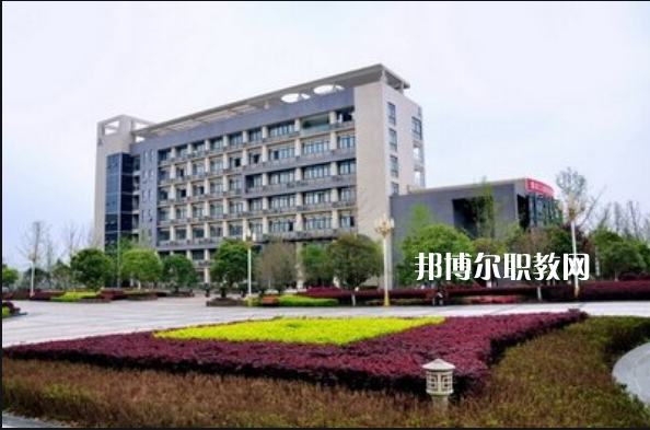 重慶2021年有哪些有鐵路學(xué)校的大專院校