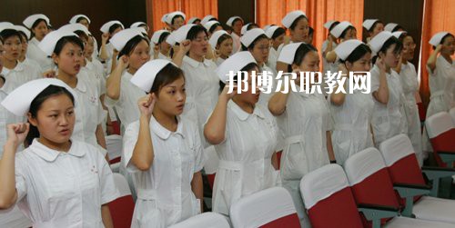 成都2021年衛(wèi)校是大專還是中專