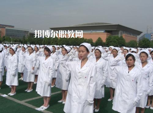 成都2021年女生初中畢業(yè)上衛(wèi)校