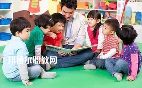 武漢2021年初中生讀幼師學(xué)校