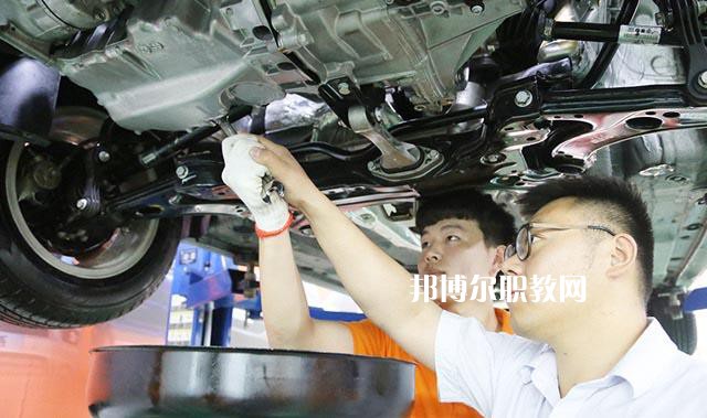 四川2021年比較好的汽修學(xué)校大專院校