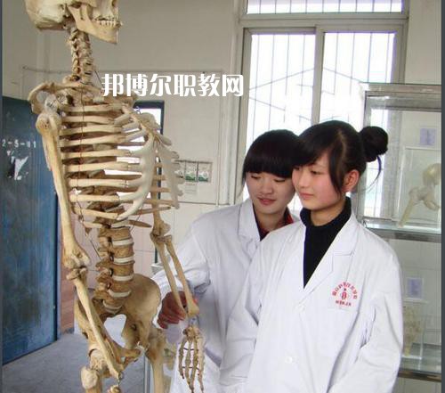 成都2021年女生上什么衛(wèi)校比較好