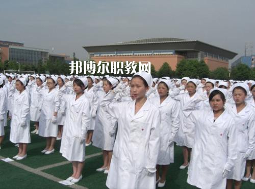 成都2021年女生上衛(wèi)校學(xué)什么專業(yè)好