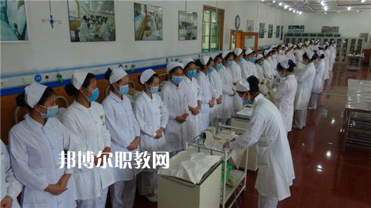 成都2021年適合女生的衛(wèi)校