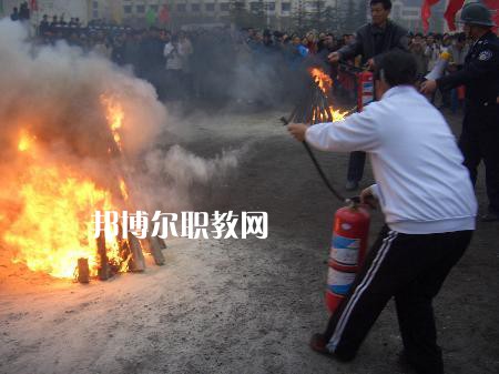 四川2021年消防技術(shù)工程學(xué)校是中專還是大專