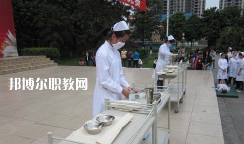 成都2021年男生讀衛(wèi)校怎么樣