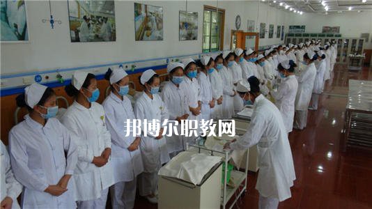 成都2021年適合男生的衛(wèi)校專業(yè)