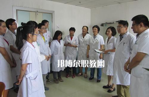 成都2021衛(wèi)校有什么專業(yè)適合男生